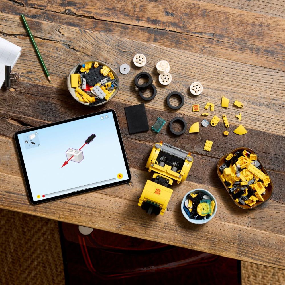 LEGO® Icons - Бъмбълби (10338)