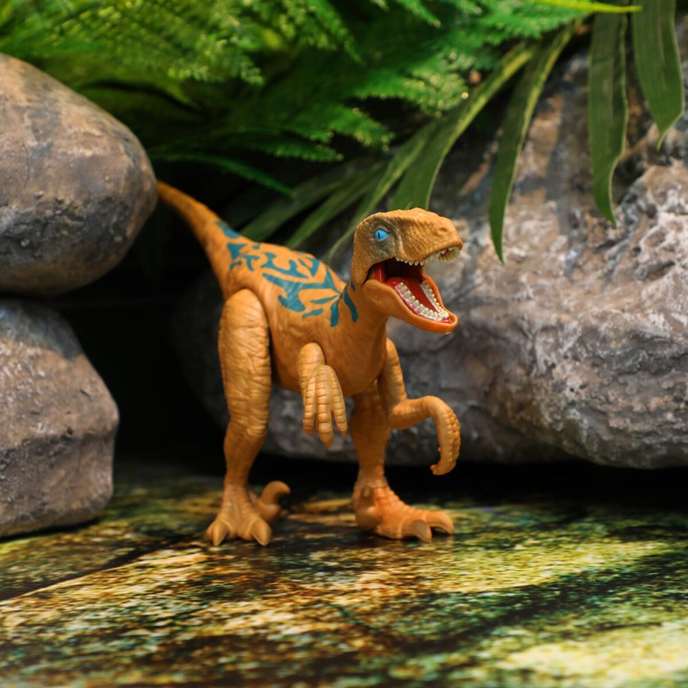 Интерактивна играчка Dinos Unleashed, Динозавър, Велоцираптор