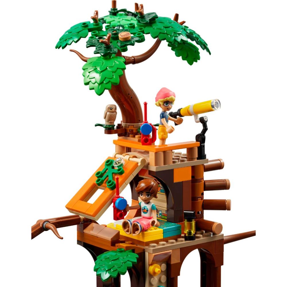 LEGO® Friends - Лагер за приключения – дървесна къща (42631)