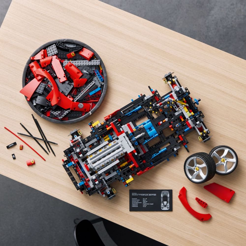 Lego® Technic - Ferrari Daytona SP3 (42143)