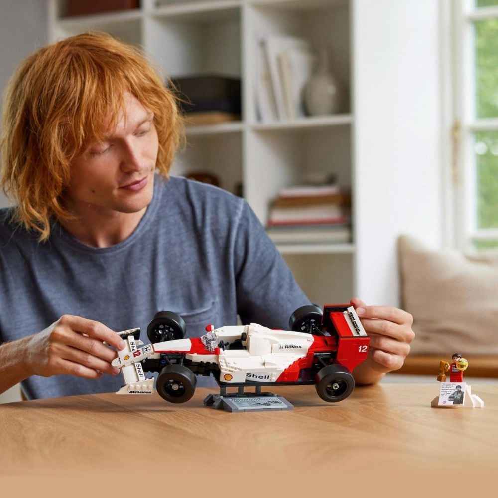 LEGO® Icons - McLaren MP4/4 и Айртон Сена (10330)