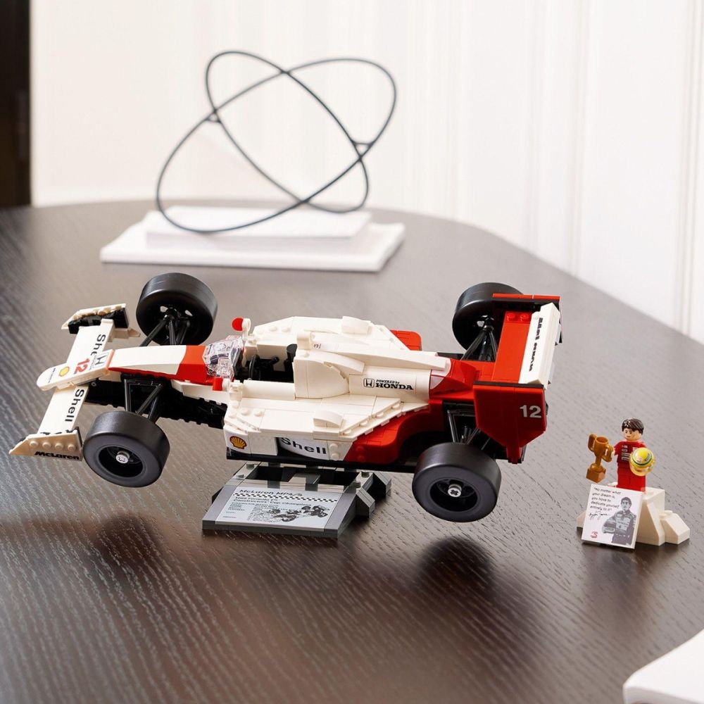 LEGO® Icons - McLaren MP4/4 и Айртон Сена (10330)