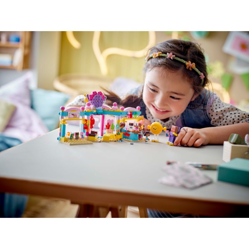 LEGO® Friends - Сладкарница Хартлейк Сити (42649)