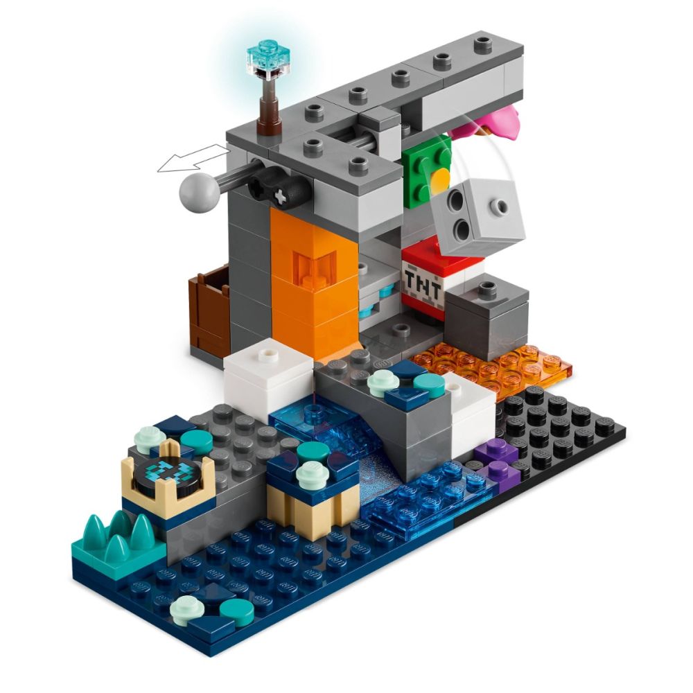 LEGO® Minecraft - Среща с Пазача (21274)