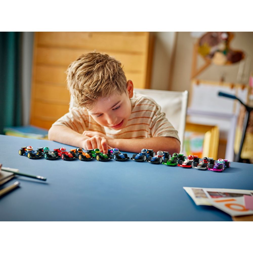 LEGO® Minifigures - F1® колекционерски състезателни коли (71049)