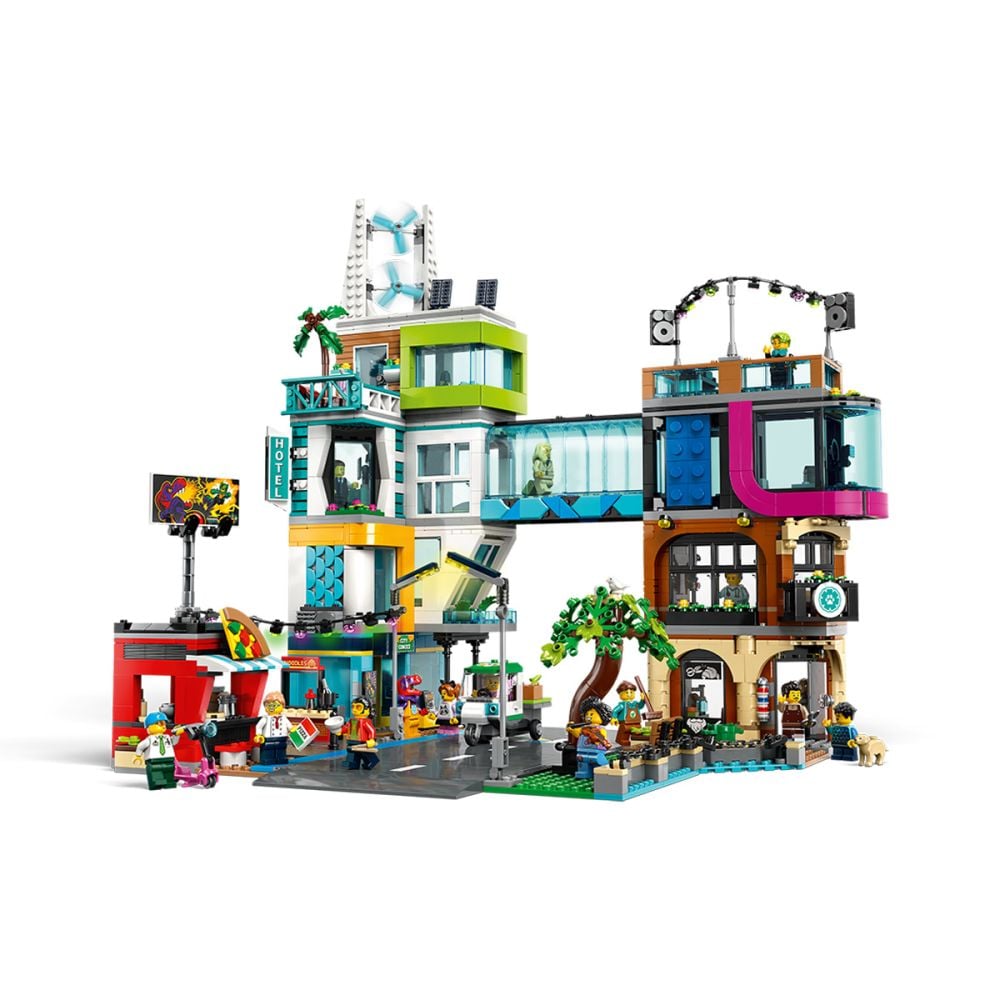 LEGO® City - Центъра на града (60380)