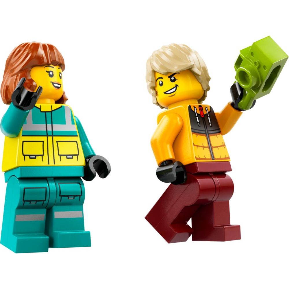 Lego® City - Линейка за спешна помощ и сноубордист (60403)