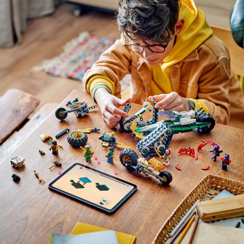 LEGO® Ninjago - Комбинирано превозно средство на отбора нинджи (71820)