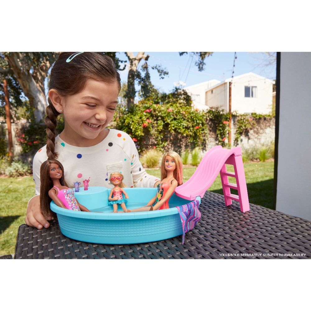 Комплект за игра Barbie, Кукла с Басейн