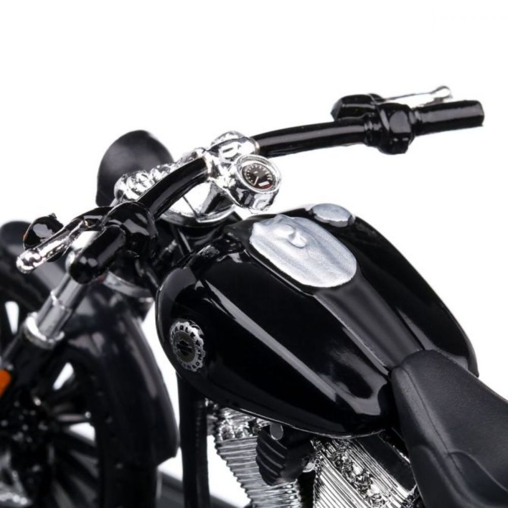 Мотоциклет Maisto Harley-Davidson, 1:18-Модел 2016 Breakout