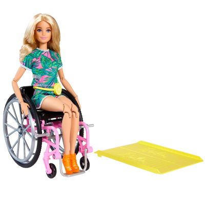GRB93_001w Papusa Barbie Fashionistas in scaun cu rotile, 165