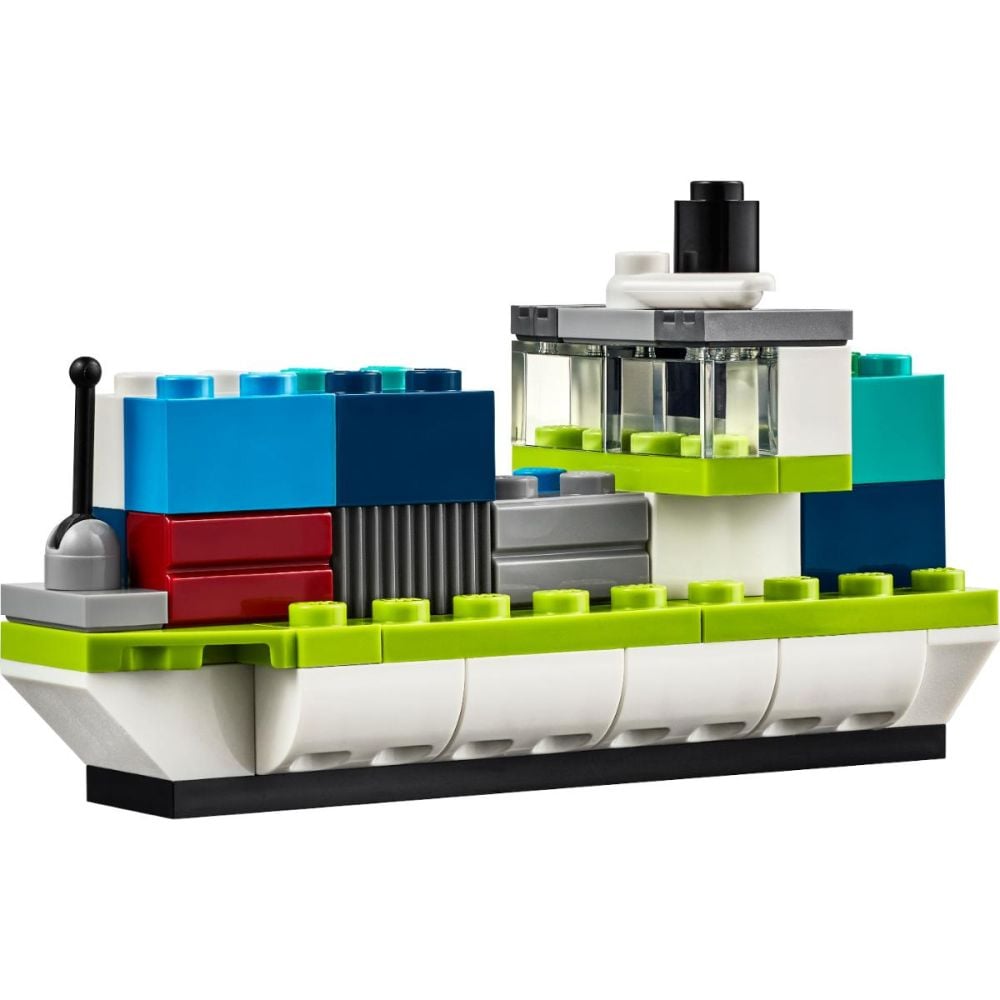 LEGO® Classic - Творчески превозни средства (11036)