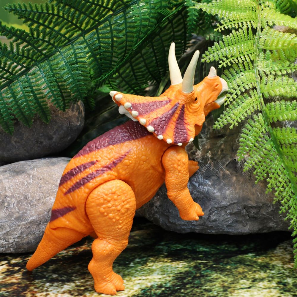 Интерактивна играчка Dinos Unleashed, Динозавър, Tрицератопс