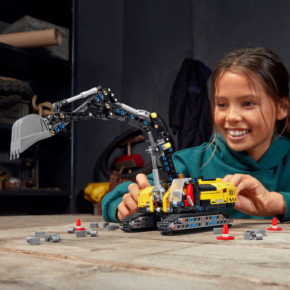 LEGO® Technic - Тежкотоварен екскаватор (42121)