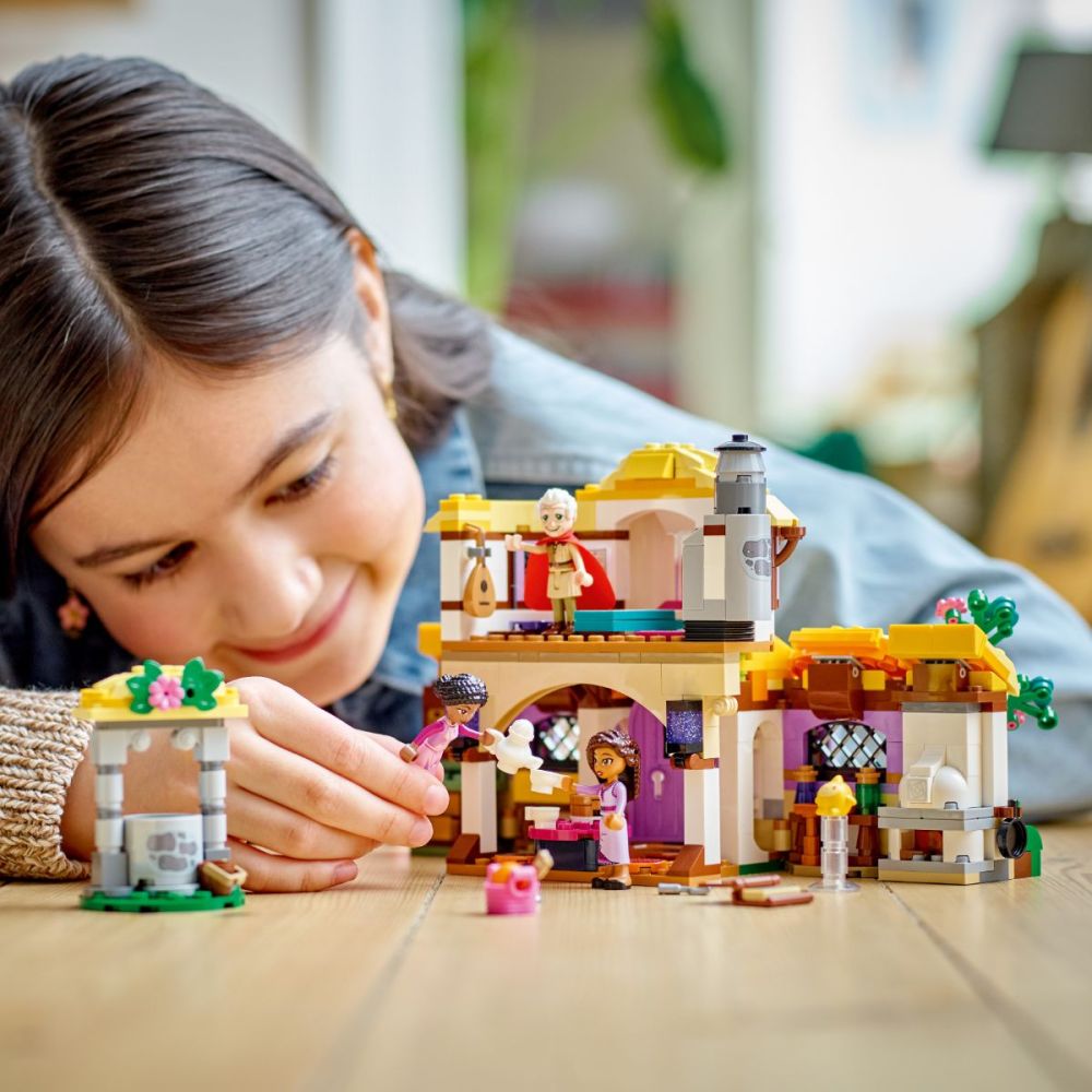 LEGO® Disney Princess - Къщата на Аша (43231)