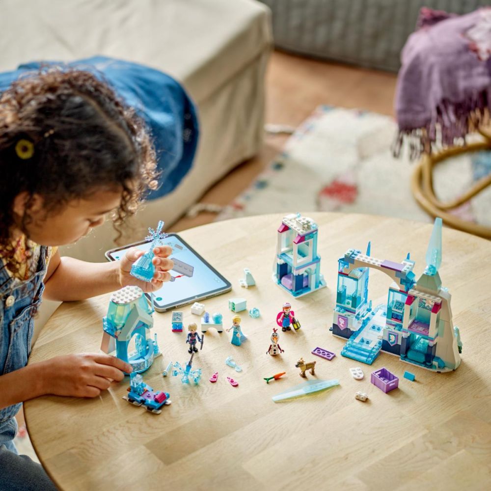 LEGO® Disney Princess - Леденият дворец на Елза (43244)