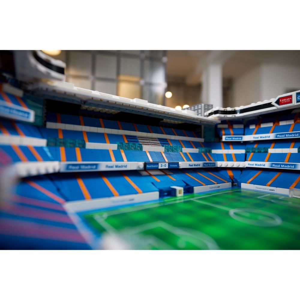 LEGO® Icons - Стадионът на Real Madrid – Santiago Bernabéu (10299)