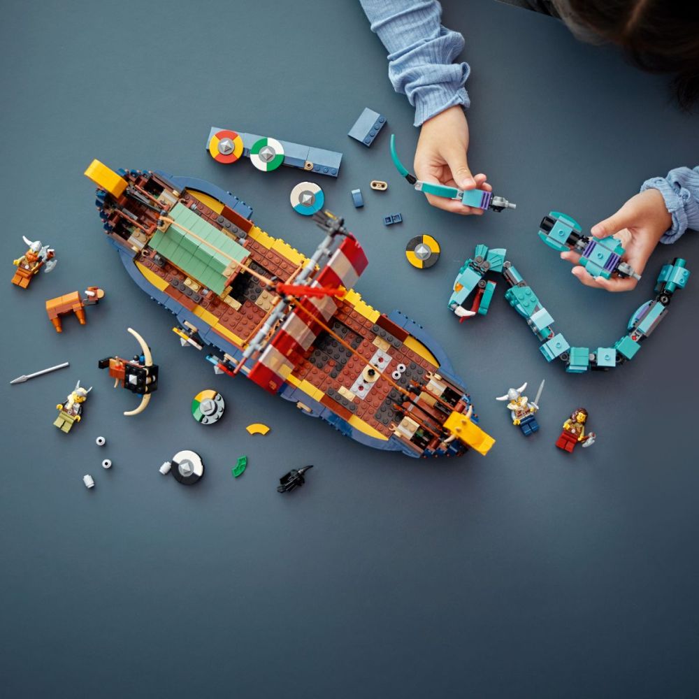 Lego® Creator - 3 In 1 Викингски кораб и Змията на Мидгард (31132)