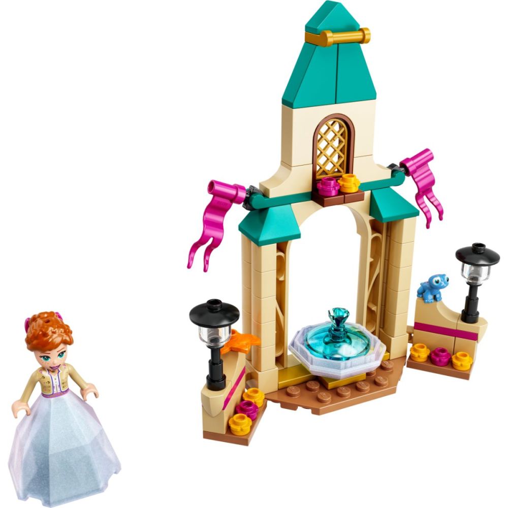 LEGO® Disney Princess - Дворът на замъка на Анна (43198)