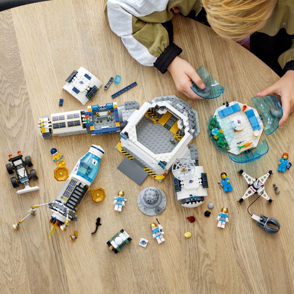 LEGO® City - Лунна изследователска станция (60350)