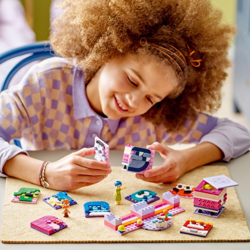 LEGO® Disney Pixar - Отвътре навън 2 – кубчета за настроение (43248)