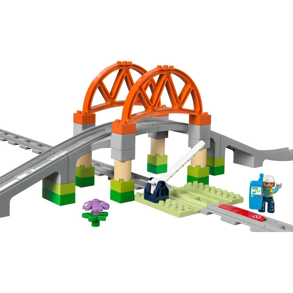 LEGO® DUPLO® - Комплект с мост и релси за влак (10426)