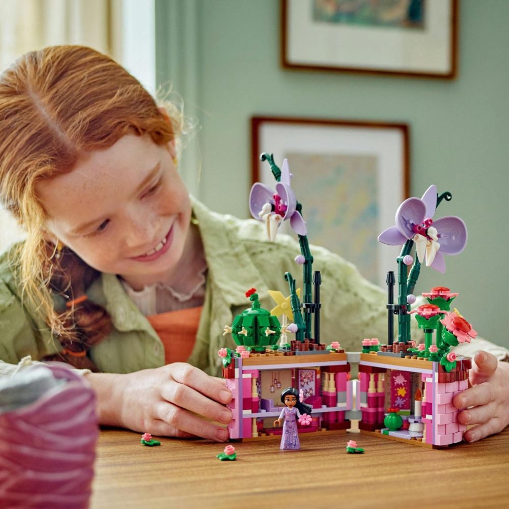 LEGO® Disney Princess - Саксия на Изабела (43237)