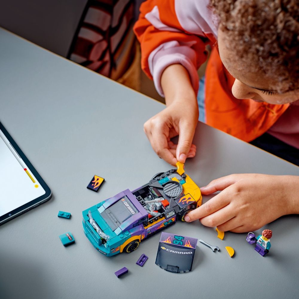 LEGO® Speed Champions - NASCAR® Next Gen Chevrolet Camaro ZL1 (76935)