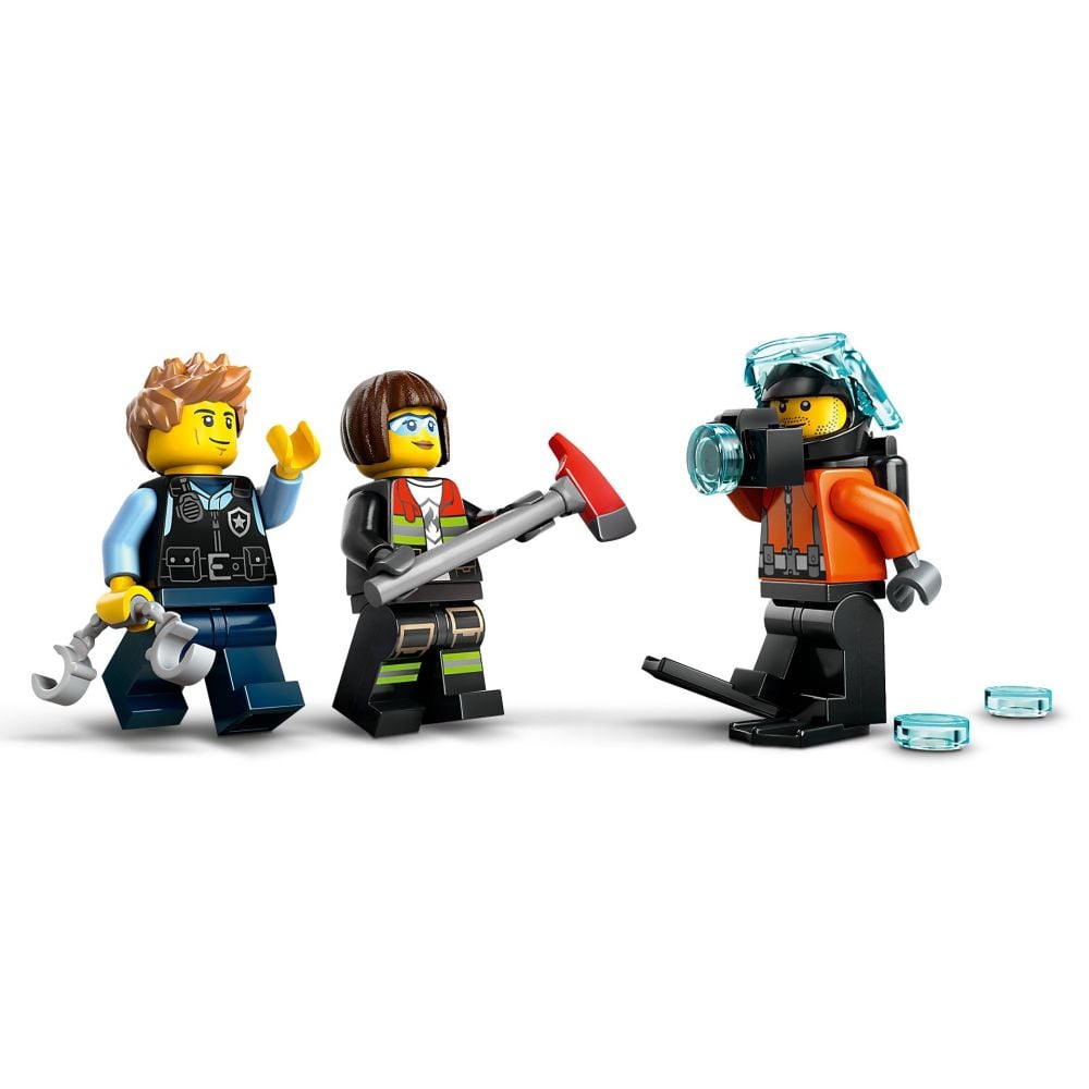 LEGO® City - Хеликоптер, пожарна кола и подводница – ремикс (60462)