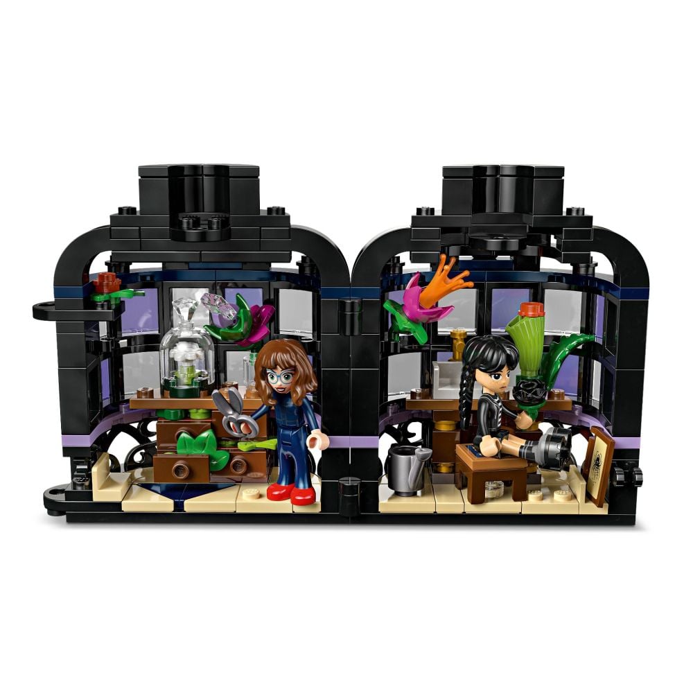 LEGO® Wednesday - Черна далия (76784)