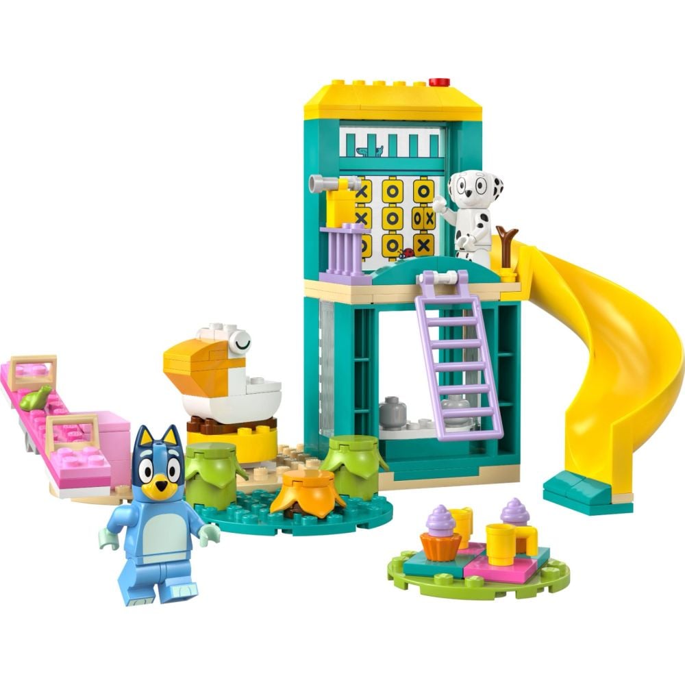 LEGO® Bluey - На площадката с Блуи и Клои (11201)