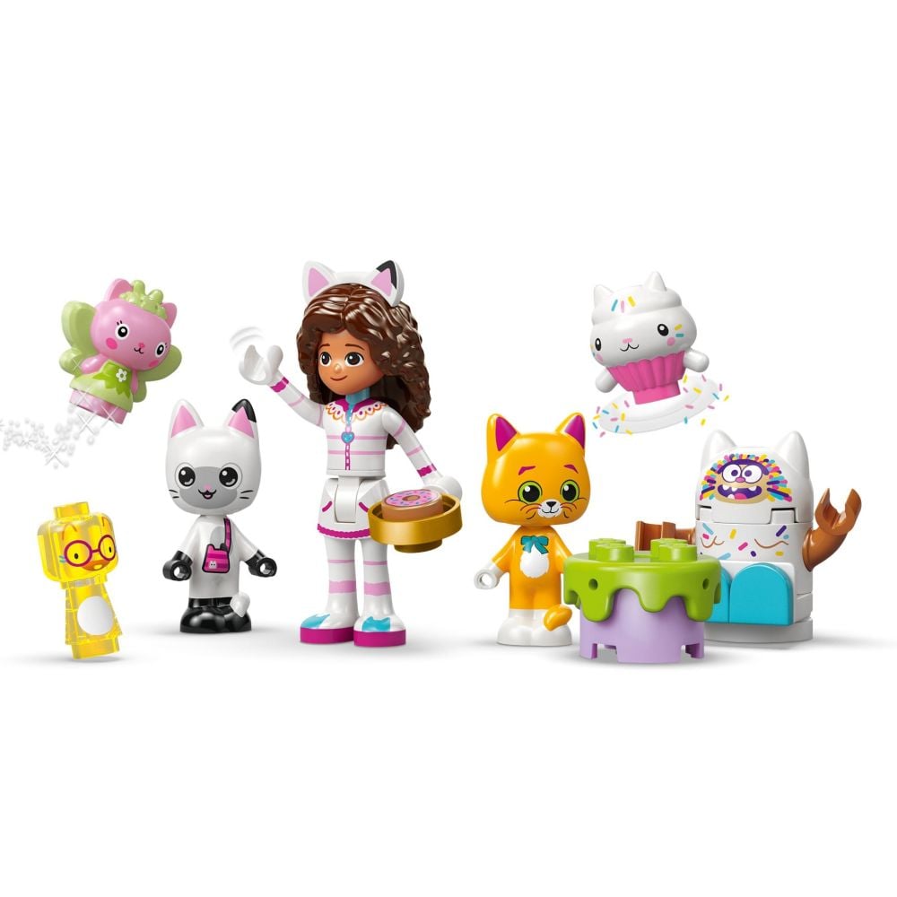 LEGO® Gabby's Dollhouse - Царство на сладкишите и котешка градина (11205)
