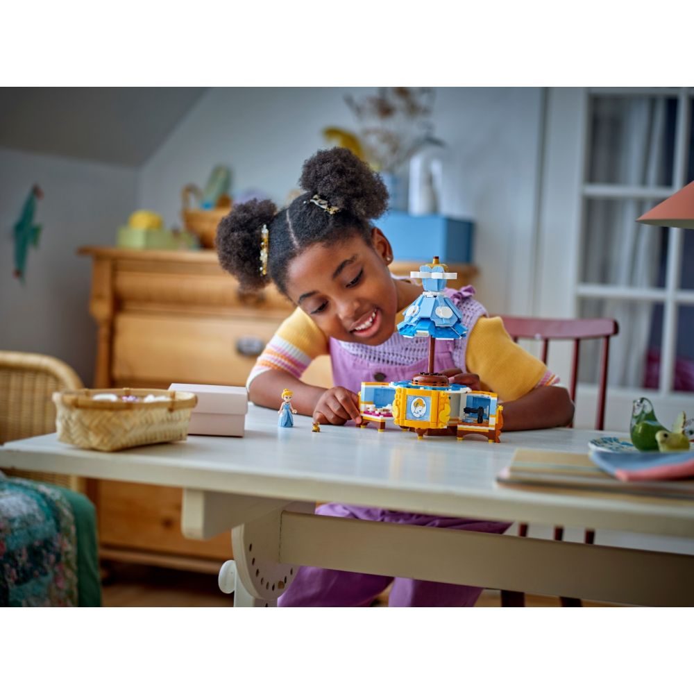 LEGO® Disney Princess - Роклята на Пепеляшка (43266)
