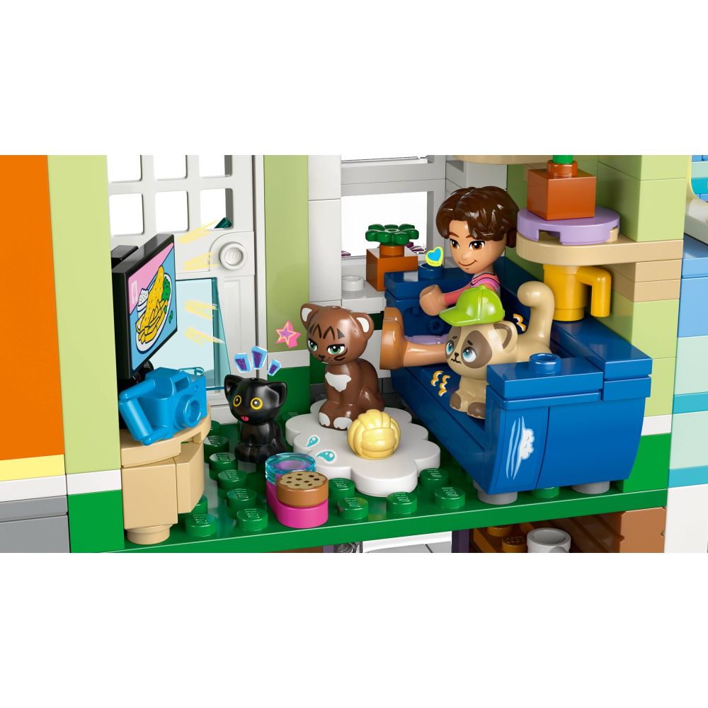 LEGO® Friends - Апартаменти и магазини в Хартлейк Сити (42670)