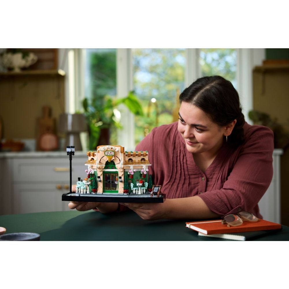 LEGO® Icons - Френско кафене (10362)