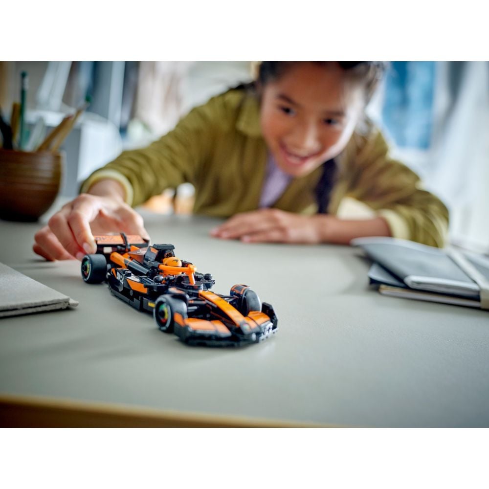 LEGO® Speed Champions - Болид McLaren F1® Team MCL38 (77251)