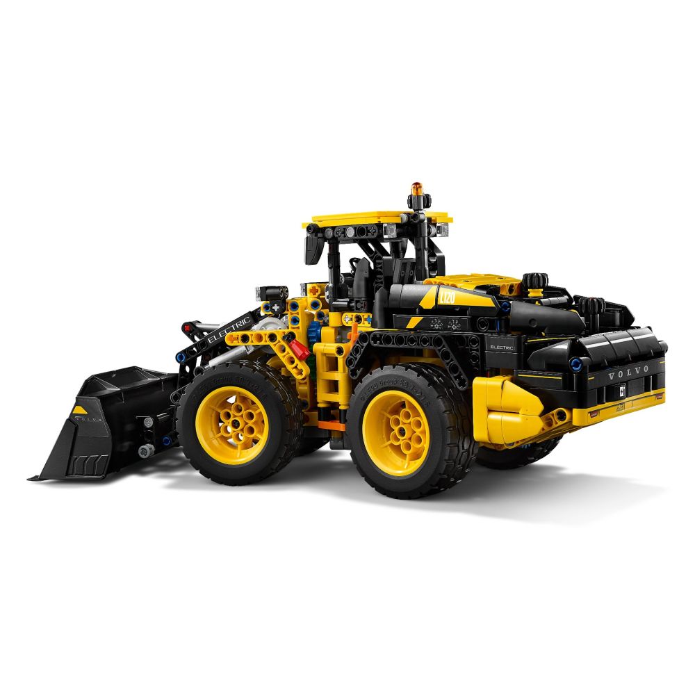 LEGO® Technic - Колесен товарач Volvo L120 Electric (42209)