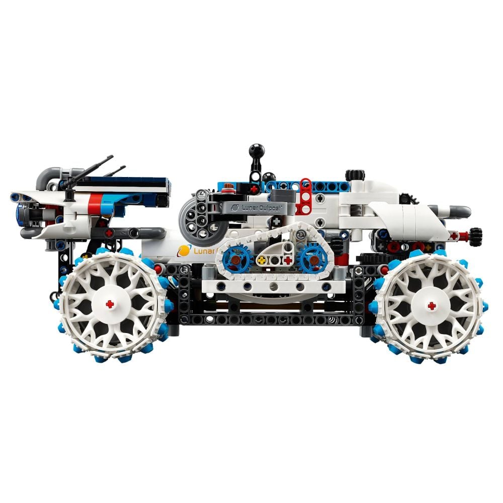 LEGO® Technic - Космическо превозно средство: Лунен всъдеход Lunar Outpost™ (42211)