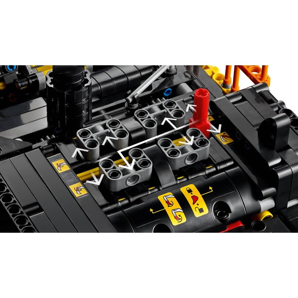 LEGO® Technic - Екскаватор Volvo EC500 Hybrid (42215)