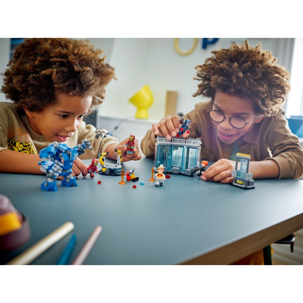 LEGO® Super Heroes - Лабораторията на Железния човек: Зала с брони (76315)