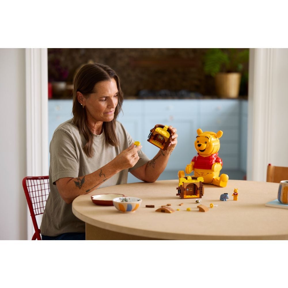 LEGO® Disney Classics - Мечо Пух (43300)