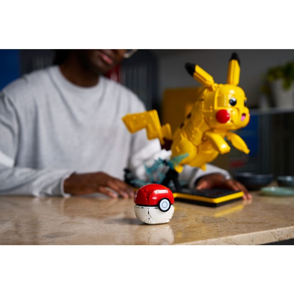 LEGO® Pokémon - Пикачу и Покемон топка (72152)