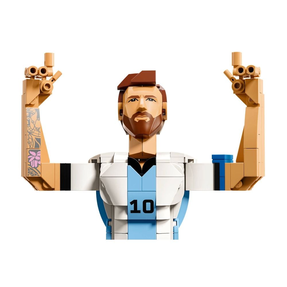 LEGO® Editions - Лионел Меси – футболна легенда (43015)