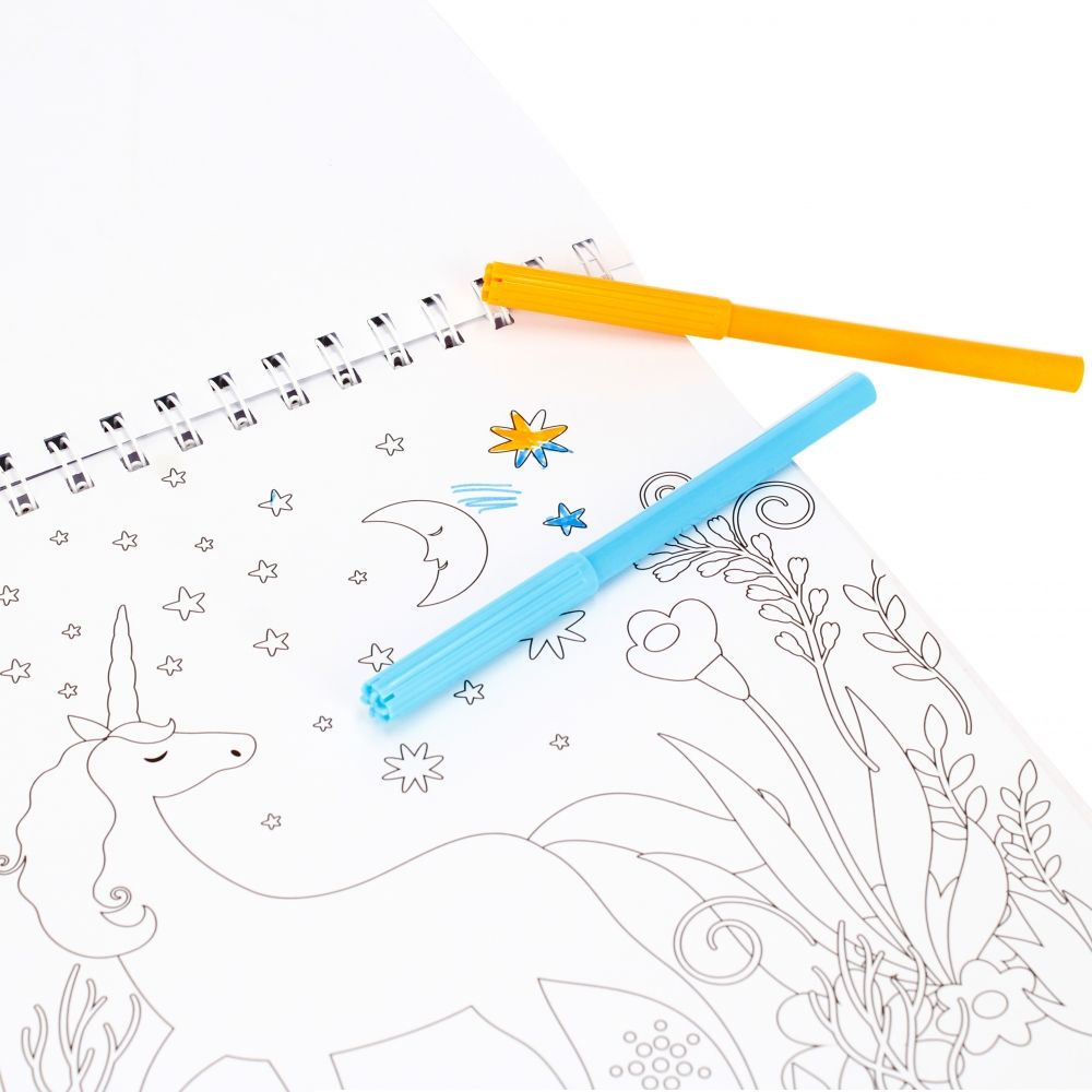 Комплект книжка за оцветяване с флумастери Starpak, Еднорог