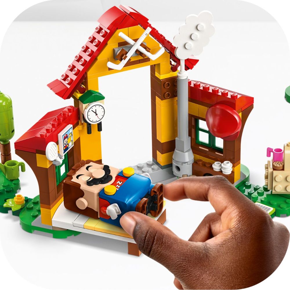 LEGO® Super Mario - Комплект с допълнения Picnic at Mario's House (71422)