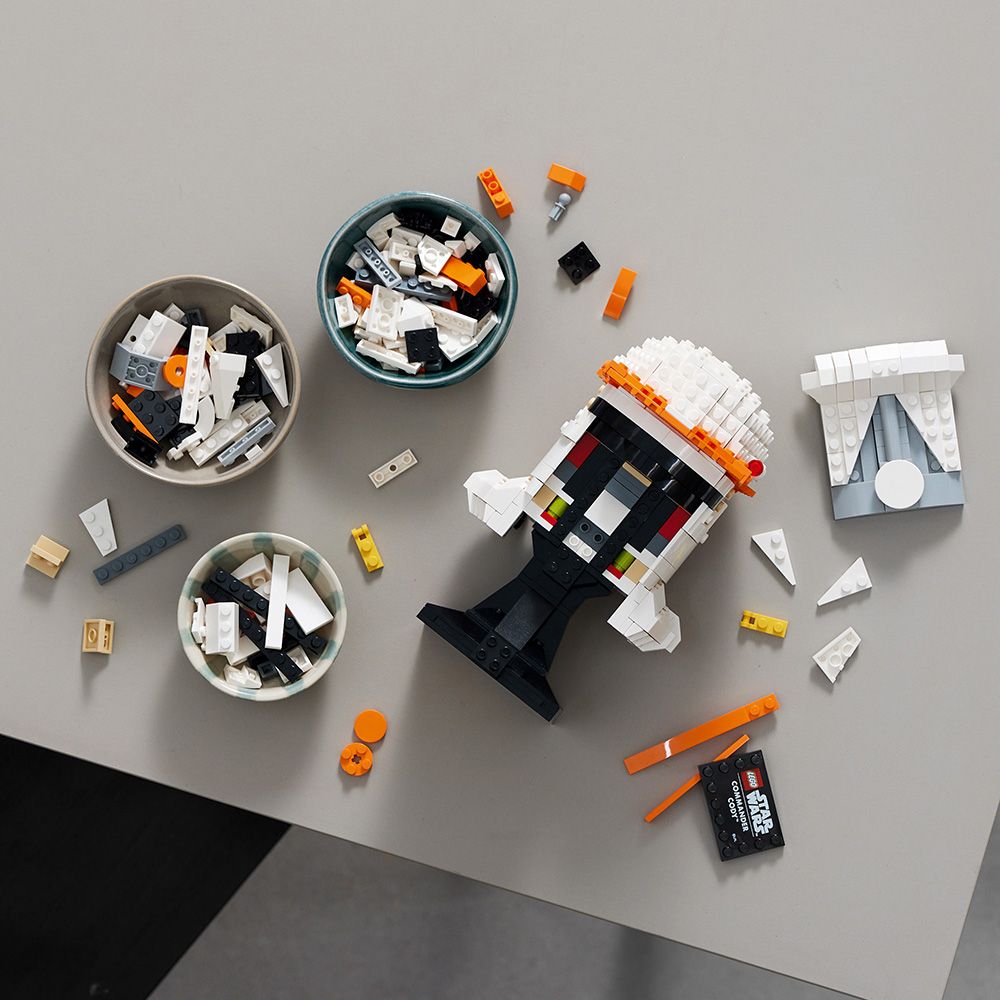 LEGO® Star Wars - Шлемът на командир на клонингите Коди (75350)