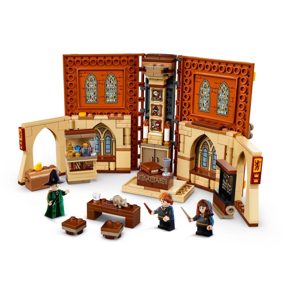 LEGO® Harry Potter™ - Момент в Хогуортс: час по трансфигурация (76382)