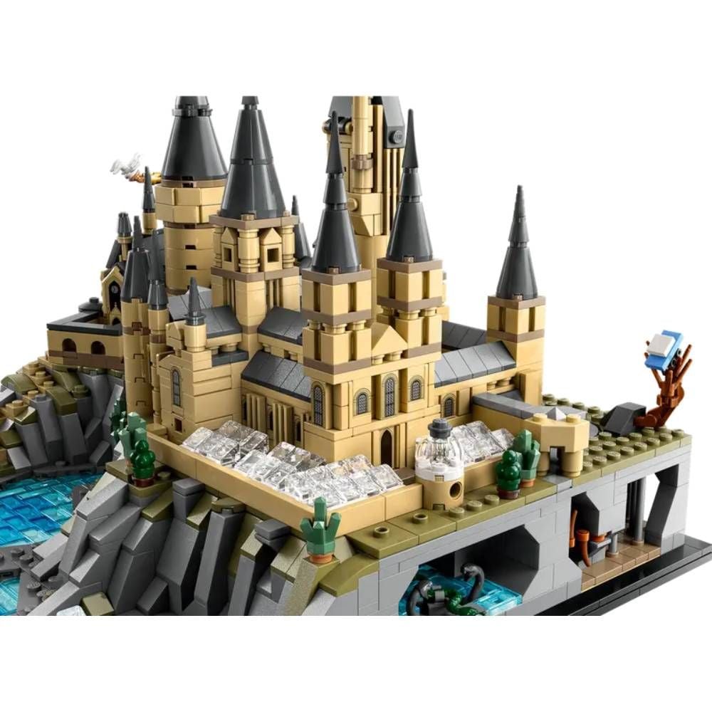 LEGO® Harry Potter - Замъкът Хогуортс и земите наоколо (76419)