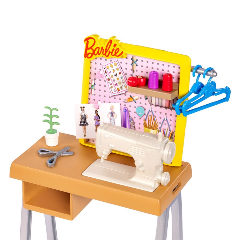 Комплект за игра Barbie с аксесоари - Шивашка работилница, FXP10