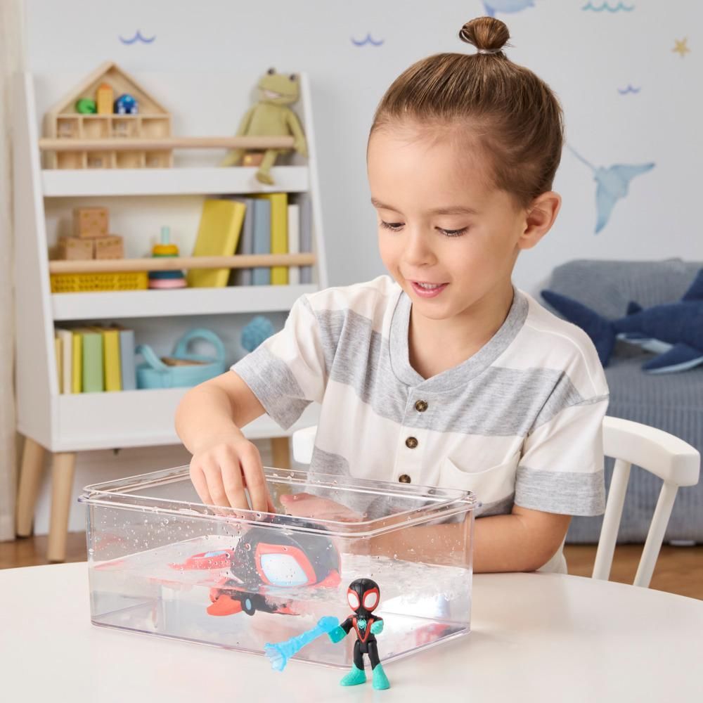 Фигурка с превозно средство, Spidey and his Amazing Friends, Water-Webs Spin Dolphin, G1465